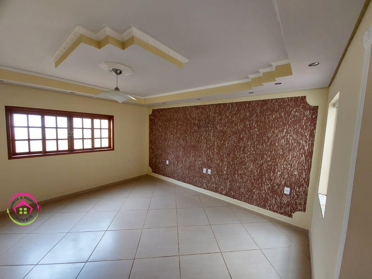 Vende-se Casa no Jardim Ipê em Botucatu SP - Botucatu