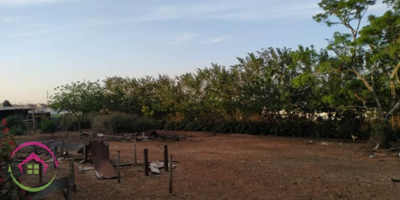 Vende se 4 Terrenos Iguais 12 x 25 no Jd Sta Monica em Botucatu SP