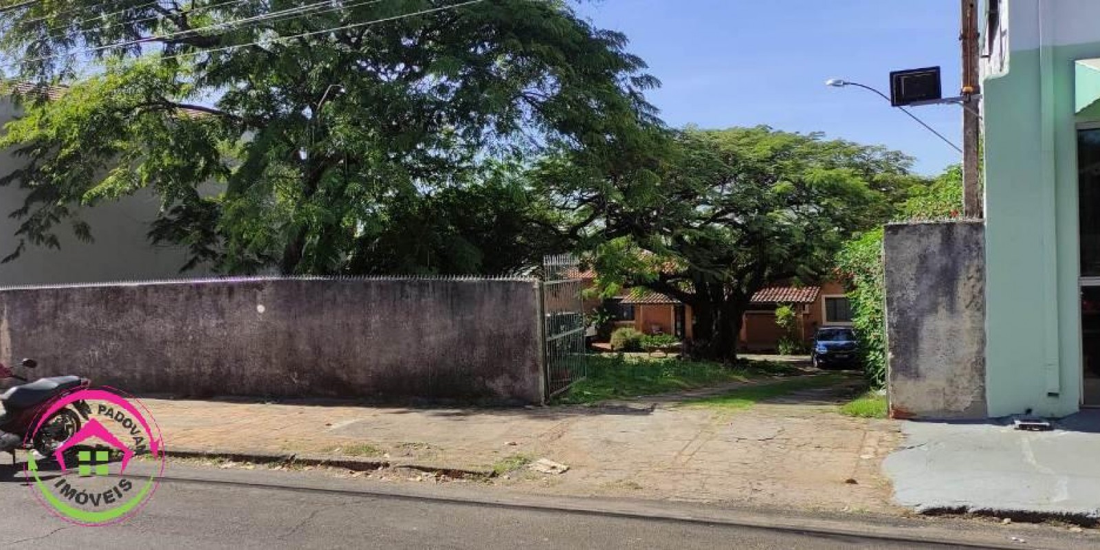 Vende se Casa - Centro - Botucatu - SP