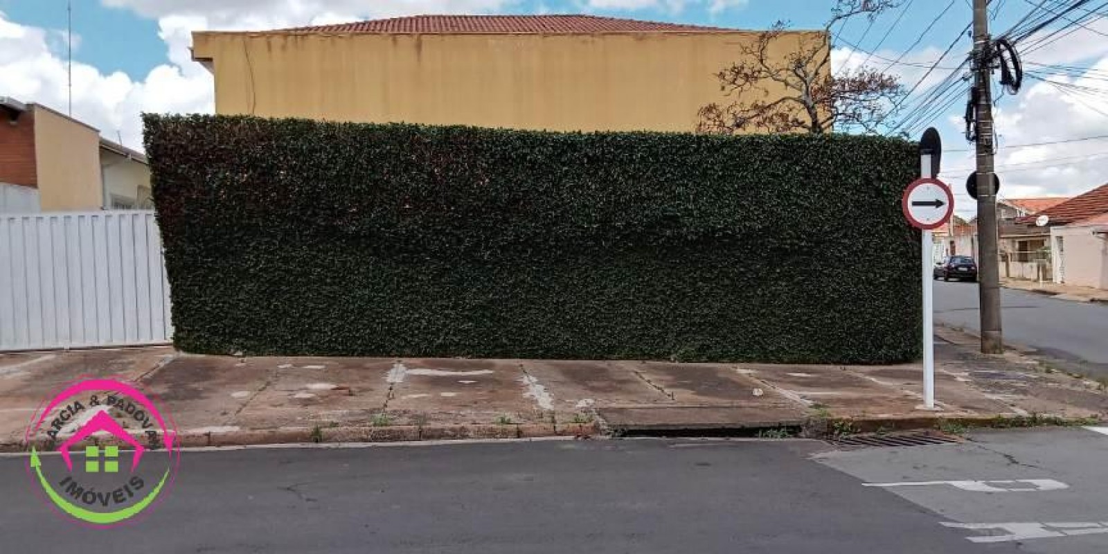 Vende se Terreno - Vila Antártica - Botucatu - SP - Foto 1 de 7