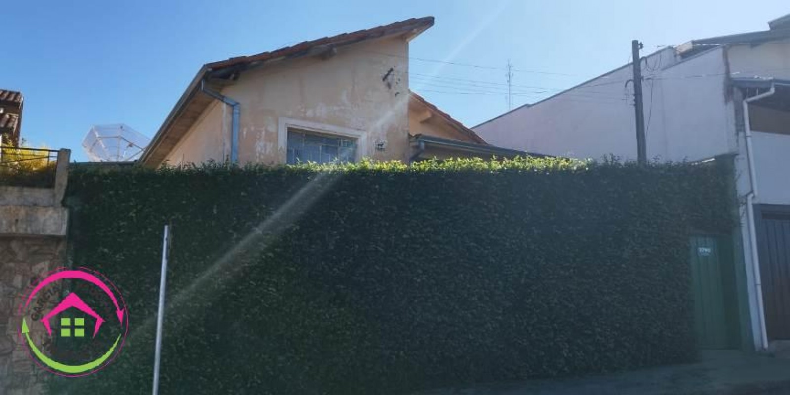 Vende-se casa bem localizada em Botucatu - SP