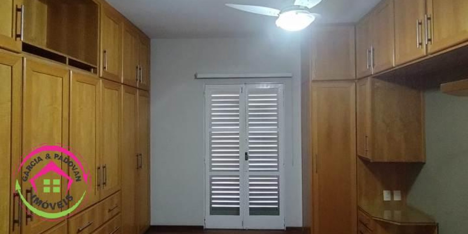 Vende se Casa - Região Central - Botucatu - SP - Foto 13 de 31