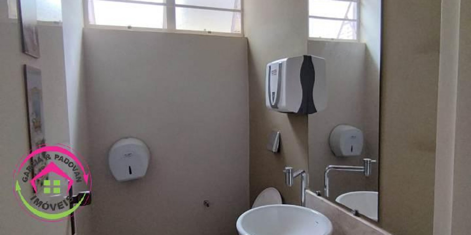 Vende se Casa - Região Central - Botucatu - SP - Foto 14 de 31