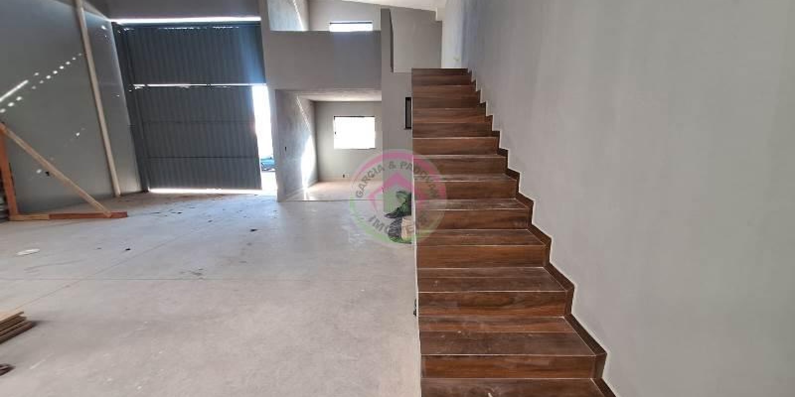 Aluga se Barracão Vila Paulista - Botucatu SP - Foto 2 de 9