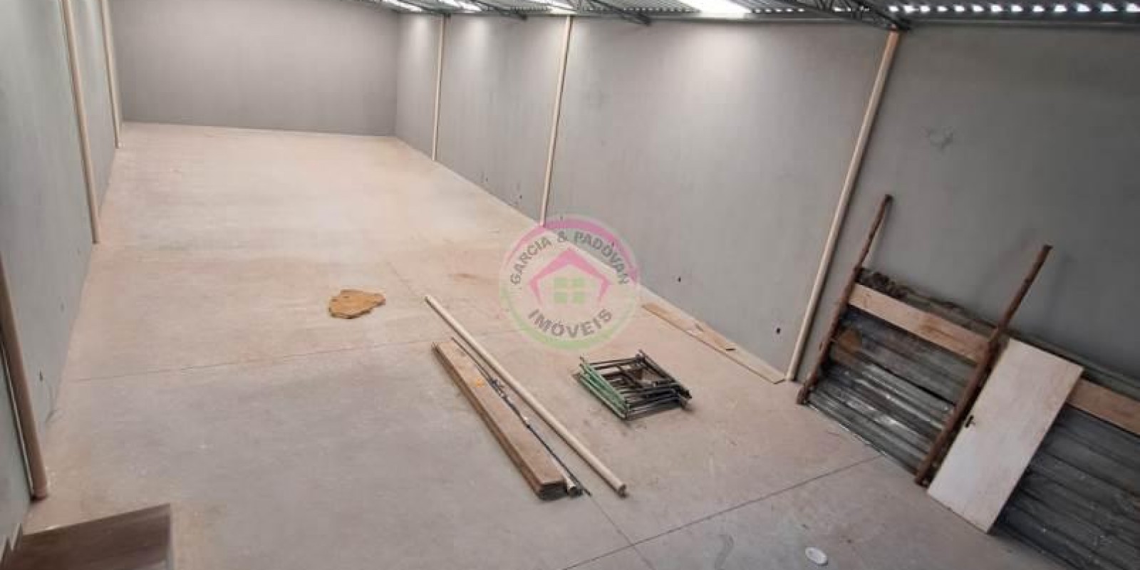 Aluga se Barracão Vila Paulista - Botucatu SP - Foto 7 de 9