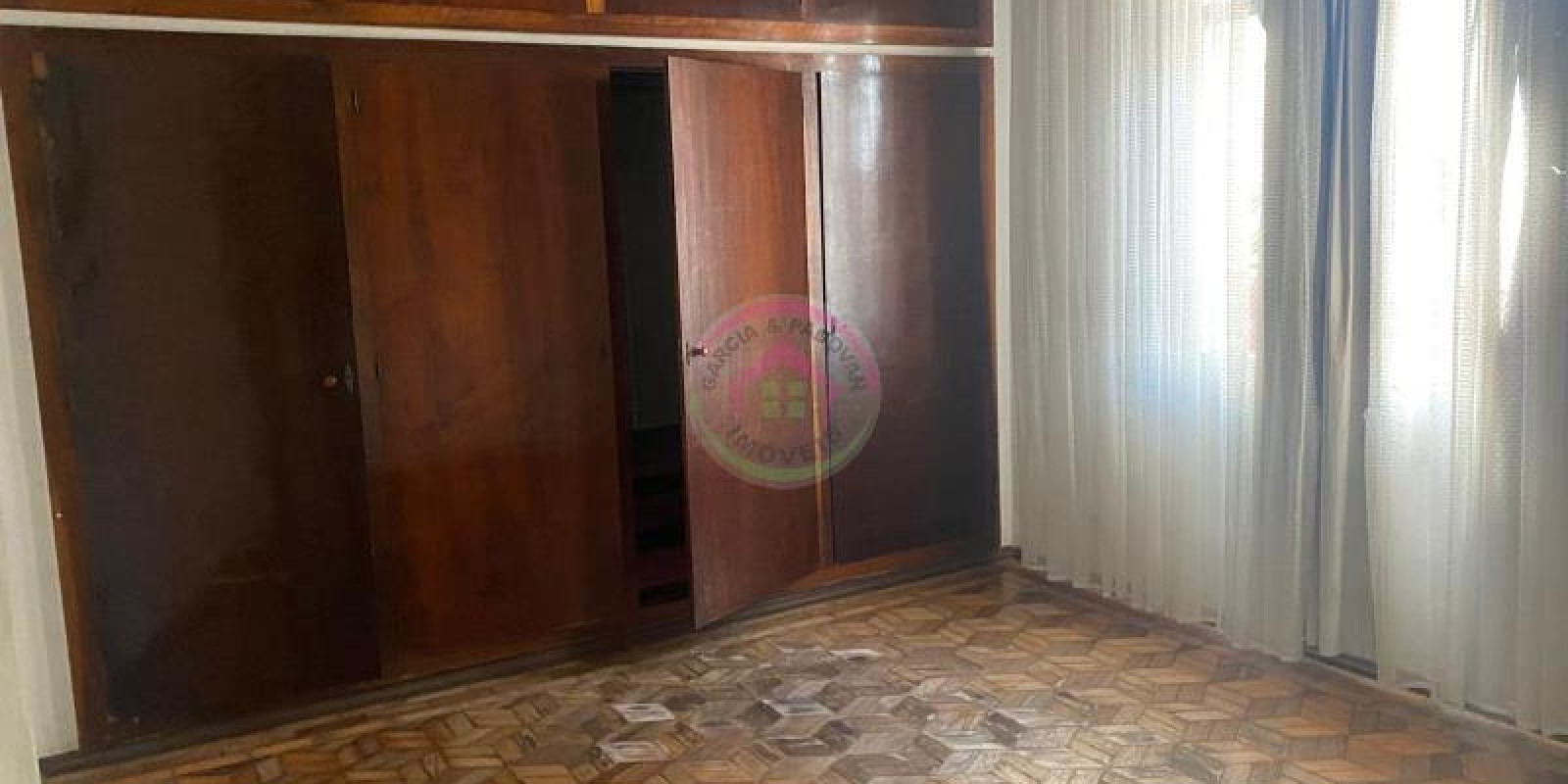 Vende se Casa Antiga no Centro de Botucatu SP - Foto 6 de 19