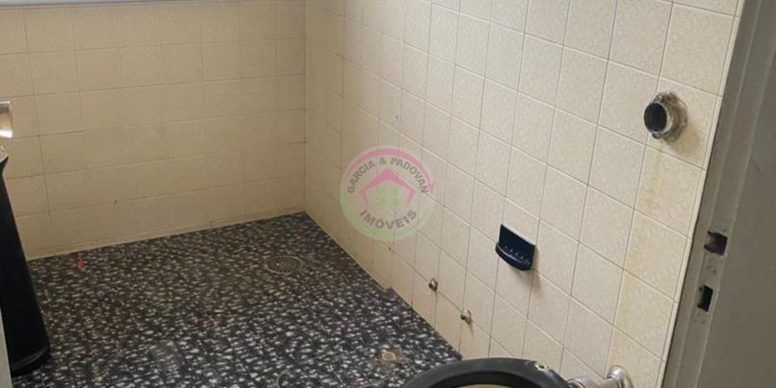 Vende se Casa Antiga no Centro de Botucatu SP - Foto 14 de 19