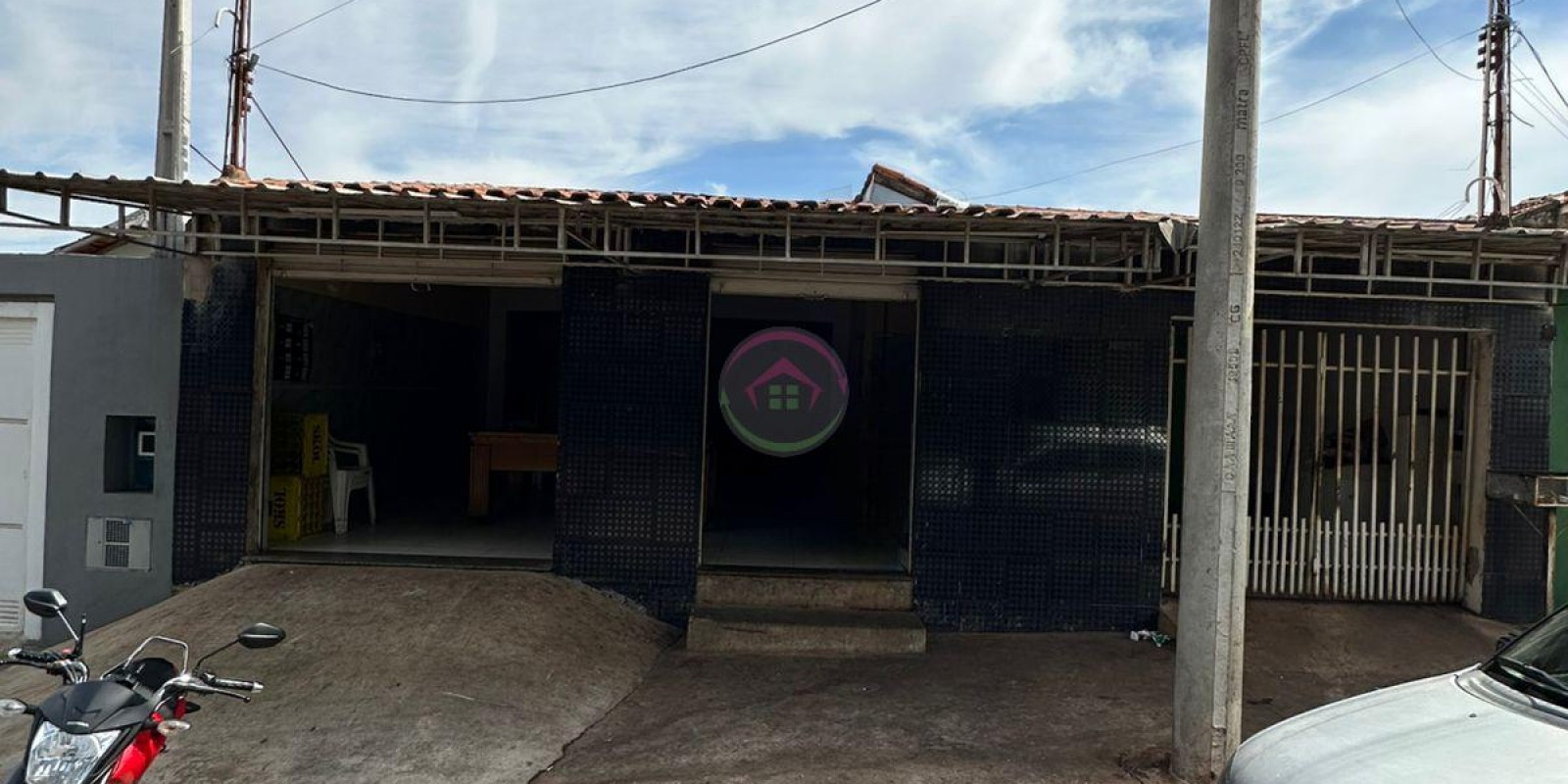 Vende-se Casa com bar na COHAB 2 em Botucatu SP