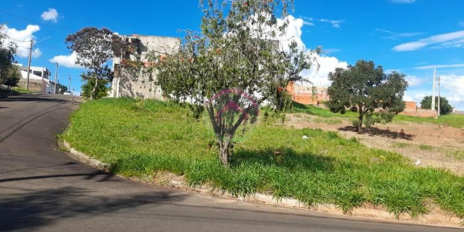Vende Terreno no Residencial Lívia em Botucatu SP - Foto 1 de 4