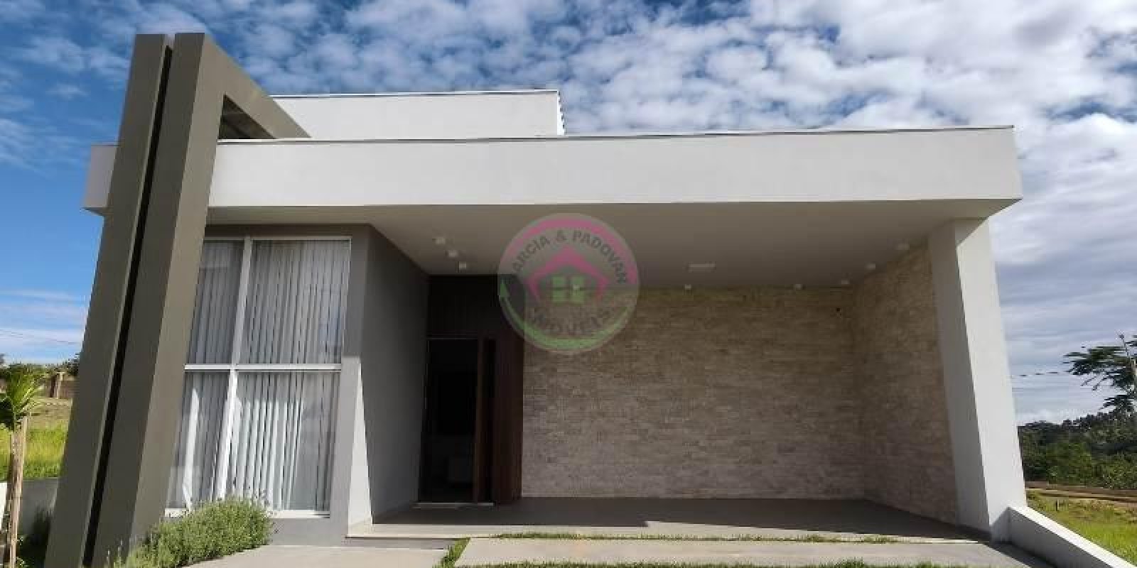 Casa nova, pronta para morar, porteira fechada no Resid Royal Garden em Botucatu SP Casa nova, pronta para morar, porteira fechada no Resid Royal Garden em Botucatu SP