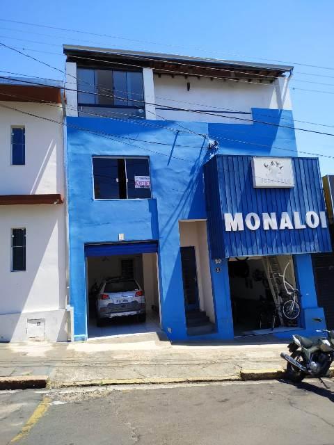 Vende-se Sobrado Residencial e Comercial em Batucatu SP - Botucatu