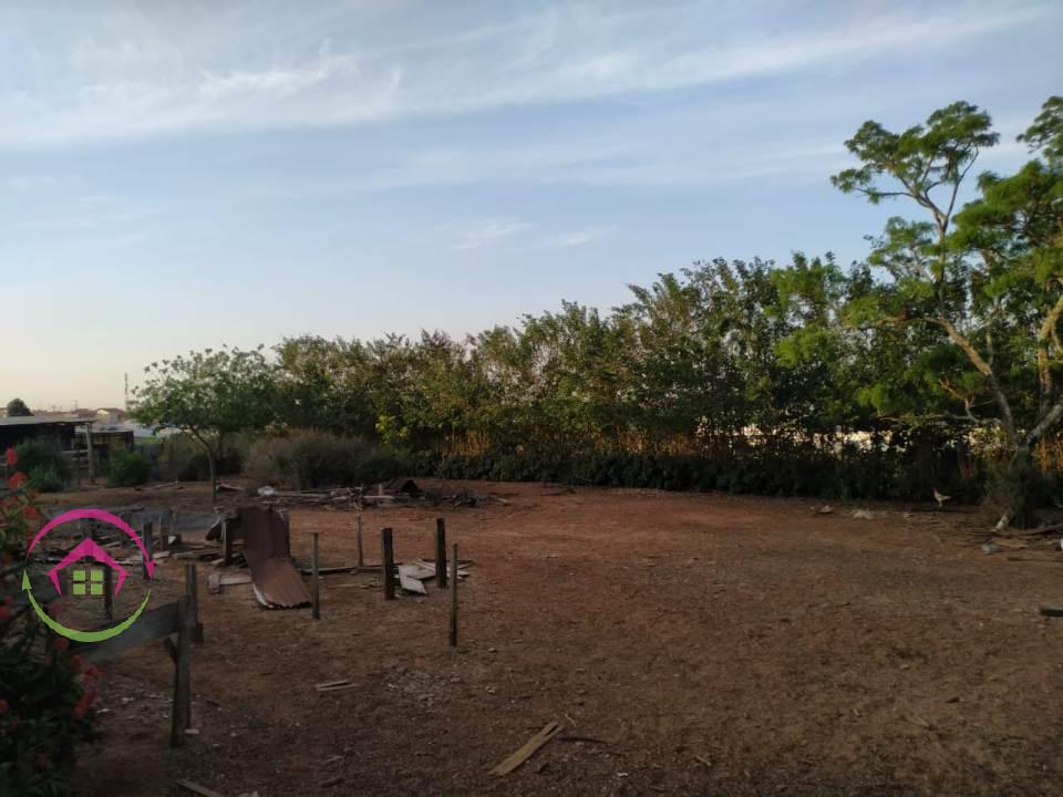 Vende se 4 Terrenos Iguais 12 x 25 no Jd Sta Monica em Botucatu SP - Botucatu