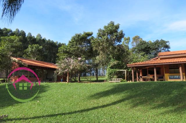 Vende-se linda Fazenda com 73 alqueires em Botucatu SP - Botucatu