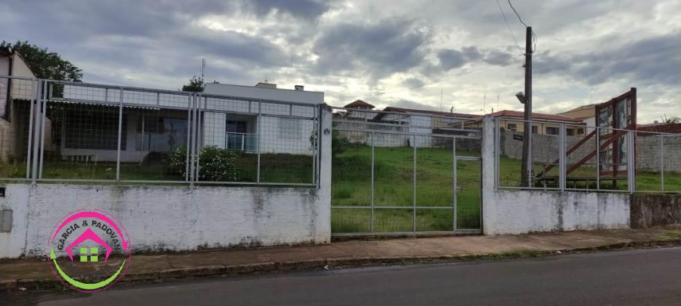 Vende se Dois Terrenos em Botucatu SP - Centro - 840m2 cada  - Botucatu