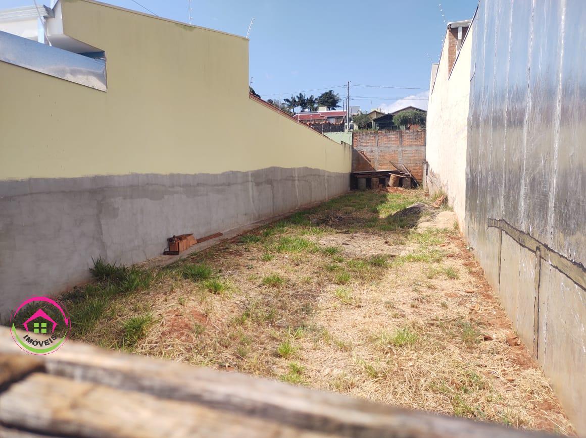 Vende se Terreno 5x30 em Botucatu SP - Vila Pinheiro - Botucatu