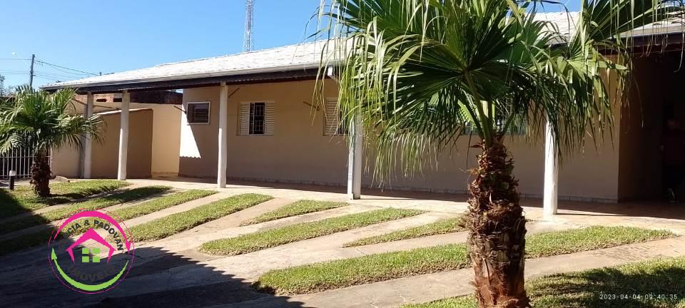 Casa à Venda, 3 Quartos, 6 Vagas - Convivio, Botucatu, SP