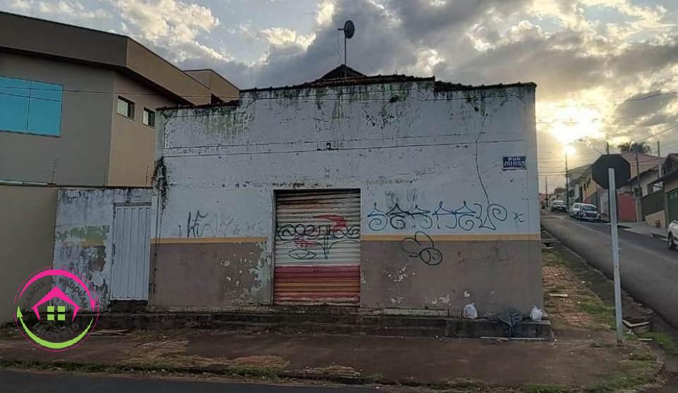 Excelente Oportunidade Vende-se Casa - Centro de Botucatu - SP - Botucatu