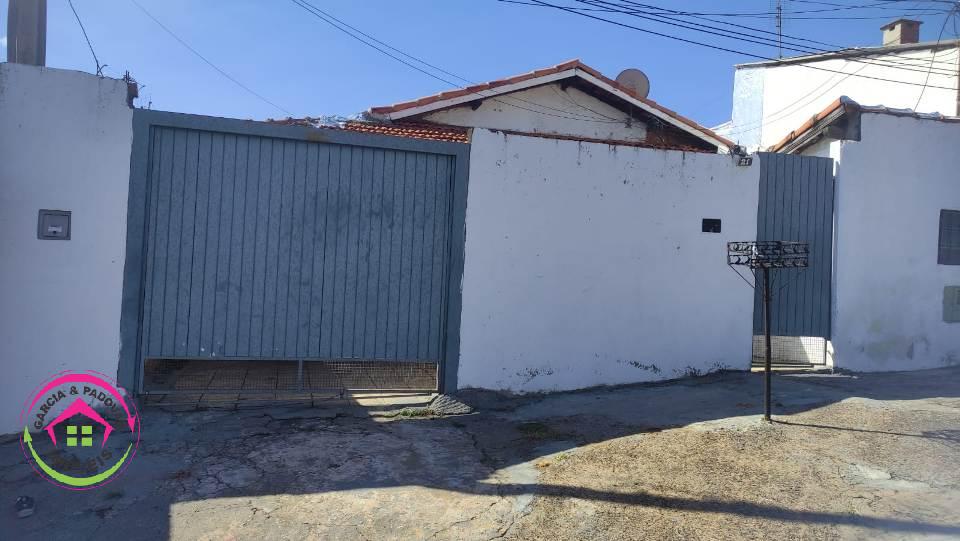 Aluga-se casa - Cohab 1 - Botucatu - SP - Botucatu