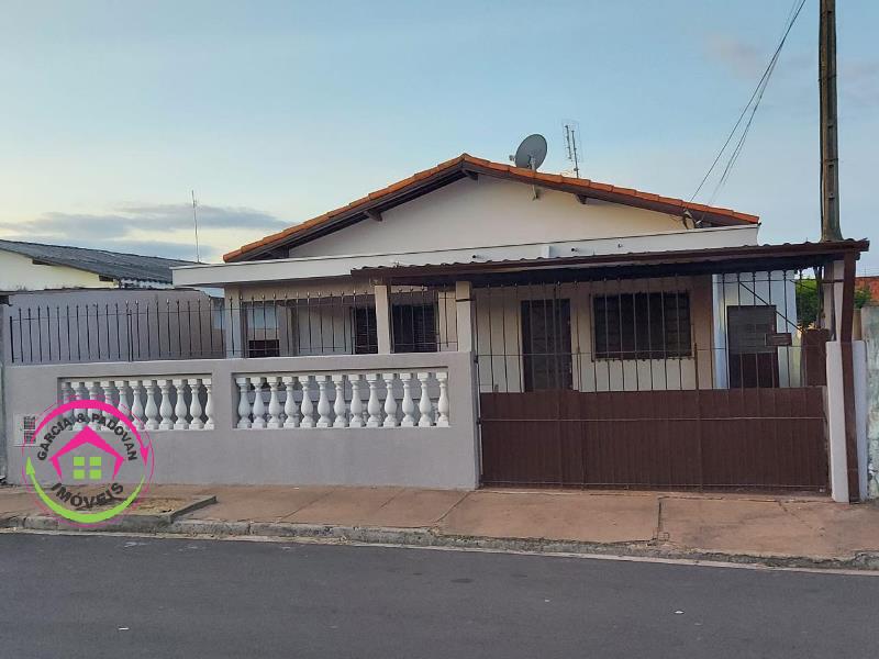 Casa a Venda - Jardim Bandeirantes - Botucatu - SP - Botucatu