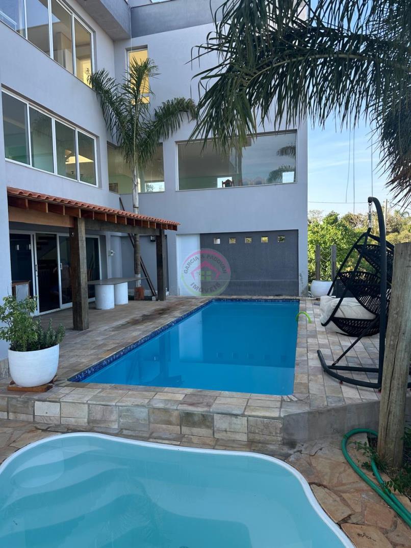 Vende se Linda Casa Cond. Ninho Verde 2 - Pardinho SP - Pardinho