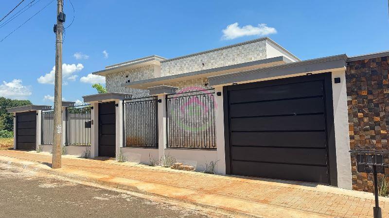Vende se Linda Casa no Jardim Regina - Botucatu SP - Botucatu