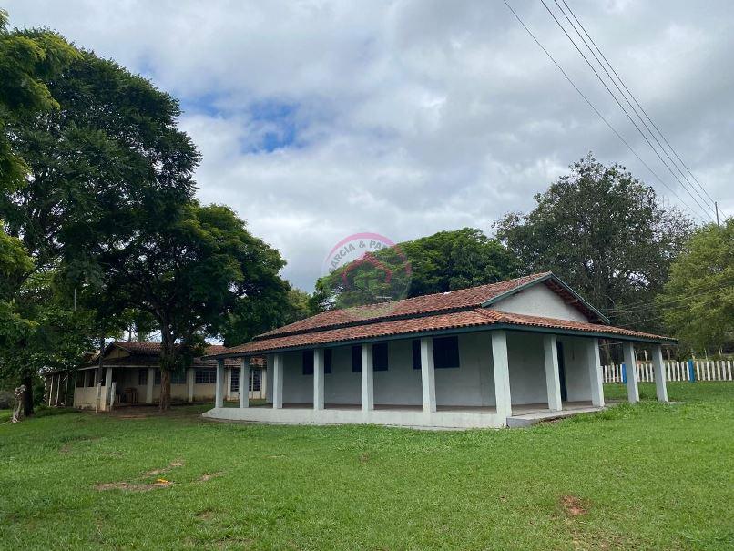 Vende se Sítio em ótima localização entre Botucatu e São Manuel SP - Botucatu