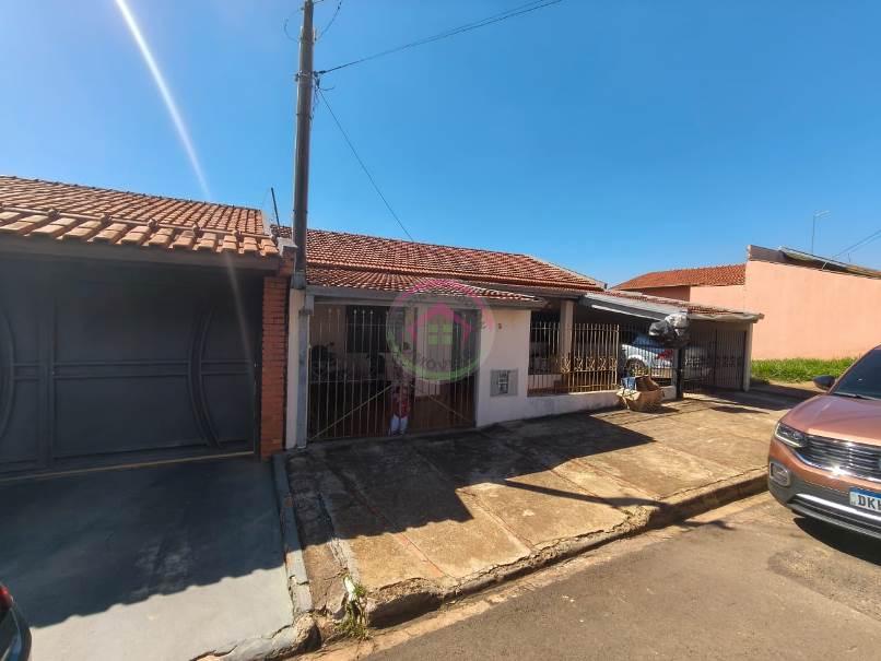 Casa à Venda Jardim Paraiso ll em Botucatu SP - Botucatu