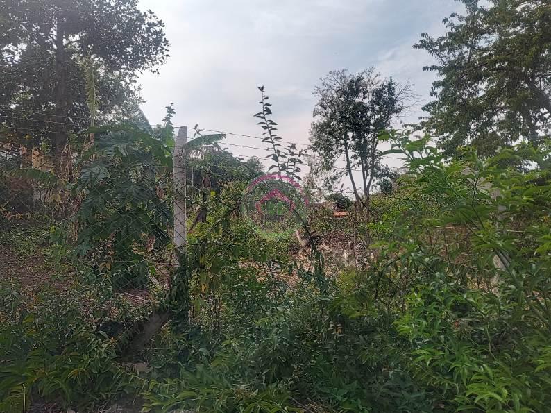 Vende-se Terreno no Convívio em Botucatu SP - Botucatu