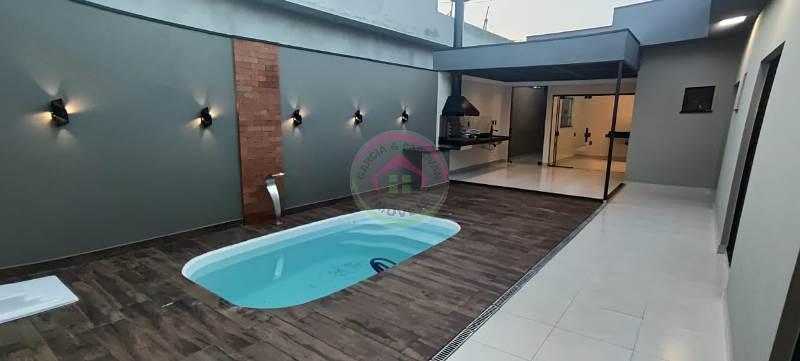 Linda  Casa à Venda no Jardim Ouro Verde em Botucatu SP  - Botucatu