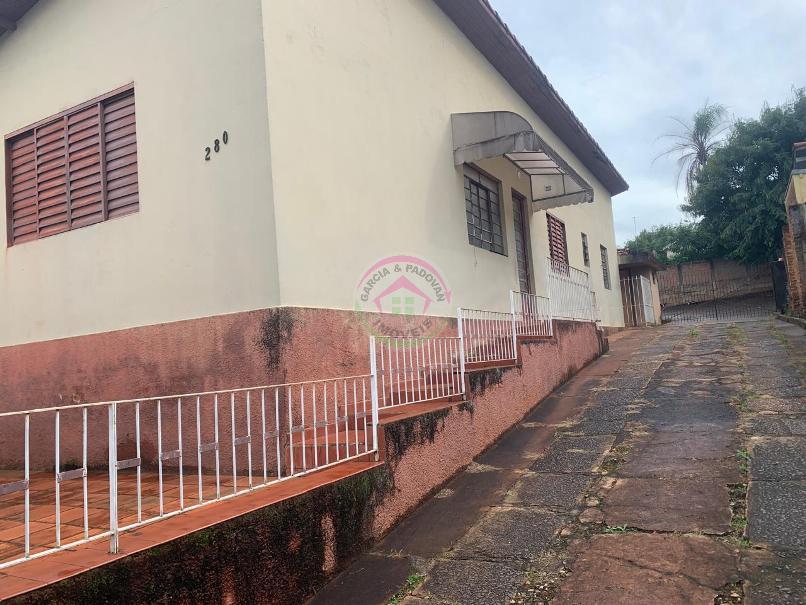 Aluga-se Casa no Bairro Boa Vista em Botucatu SP - Botucatu