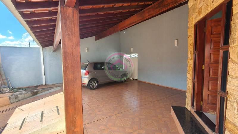Casa à Venda no Jardim Itamaraty em Botucatu SP - Botucatu