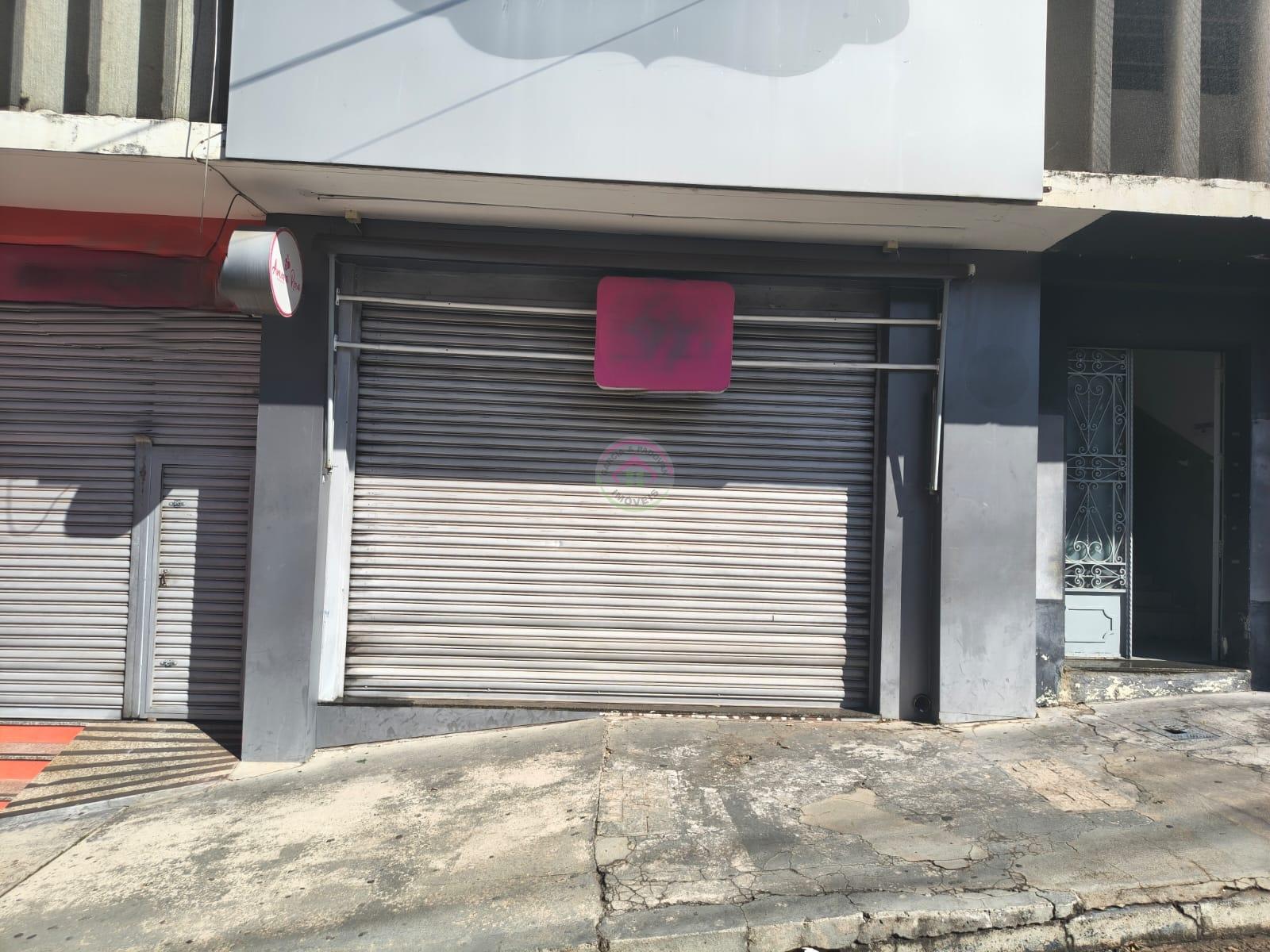 Excelente Ponto Comercial na Rua Monsenhor Ferrari no Centro de Botucatu SP - Botucatu