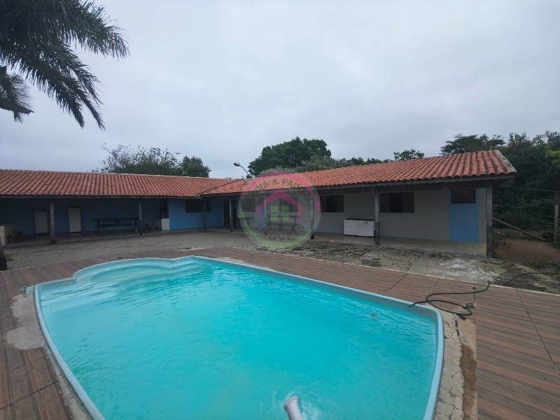 Aluga-se chácara em Rubião Júnior próximo ao fórum em Botucatu SP - Botucatu