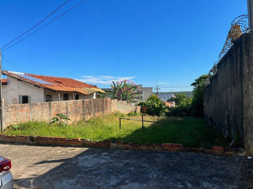 Vende-se Terreno no Jardim Riviera em Botucatu SP - Botucatu