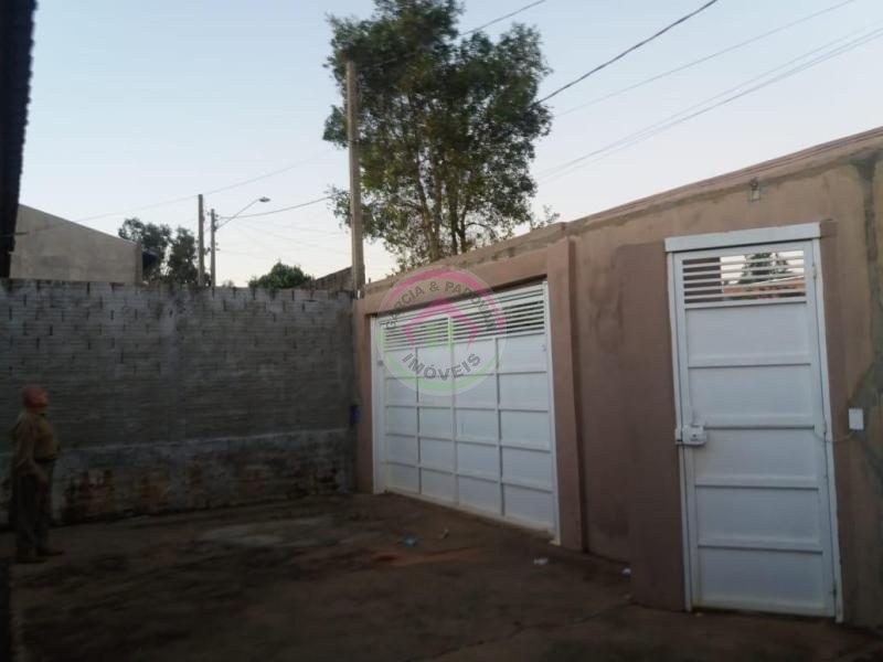 Casa localizada no Bairro Flora Rica em Botucatu SP - Botucatu