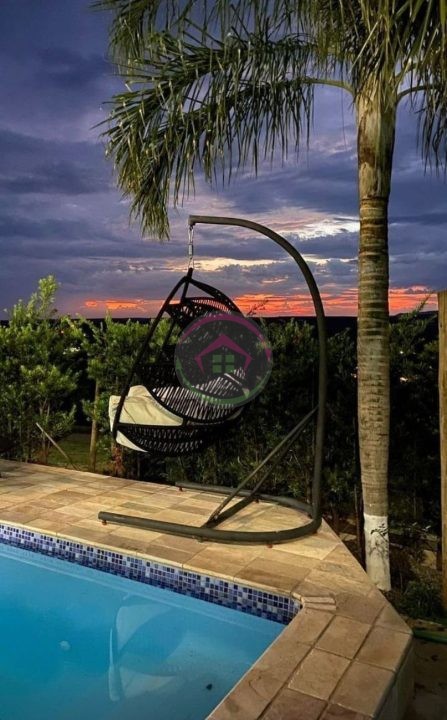 Casa de Alto Padrão à Venda no Condomínio Ninho Verde II em Pardinho SP - Pardinho