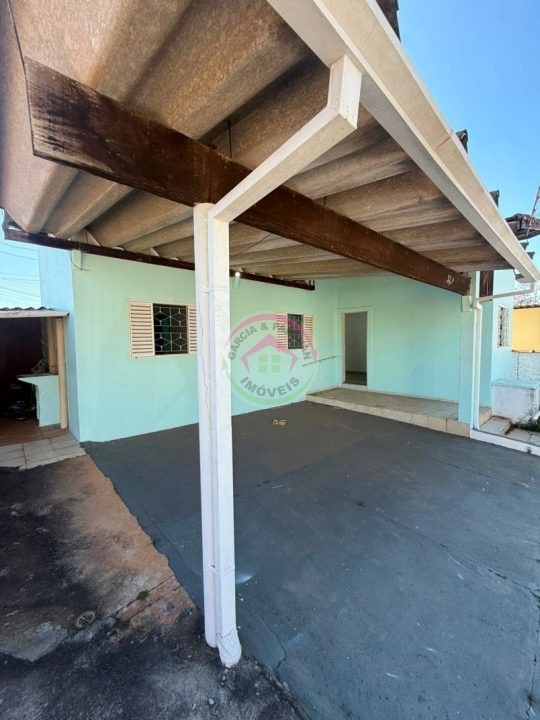 Aluga-se Casa na Vila Mariana em Botucatu SP - Botucatu