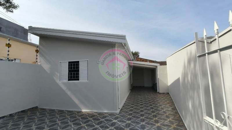 Vende-se Casa  na Vila Antártica em Botucatu SP - Botucatu