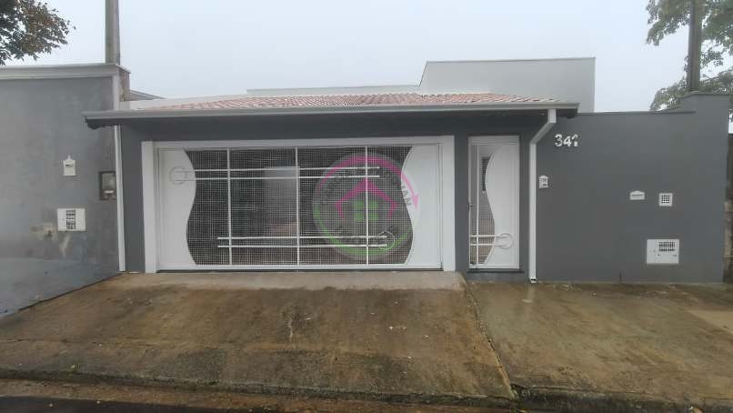 Casa à Venda no Jardim Ouro Verde em Botucatu SP - Botucatu