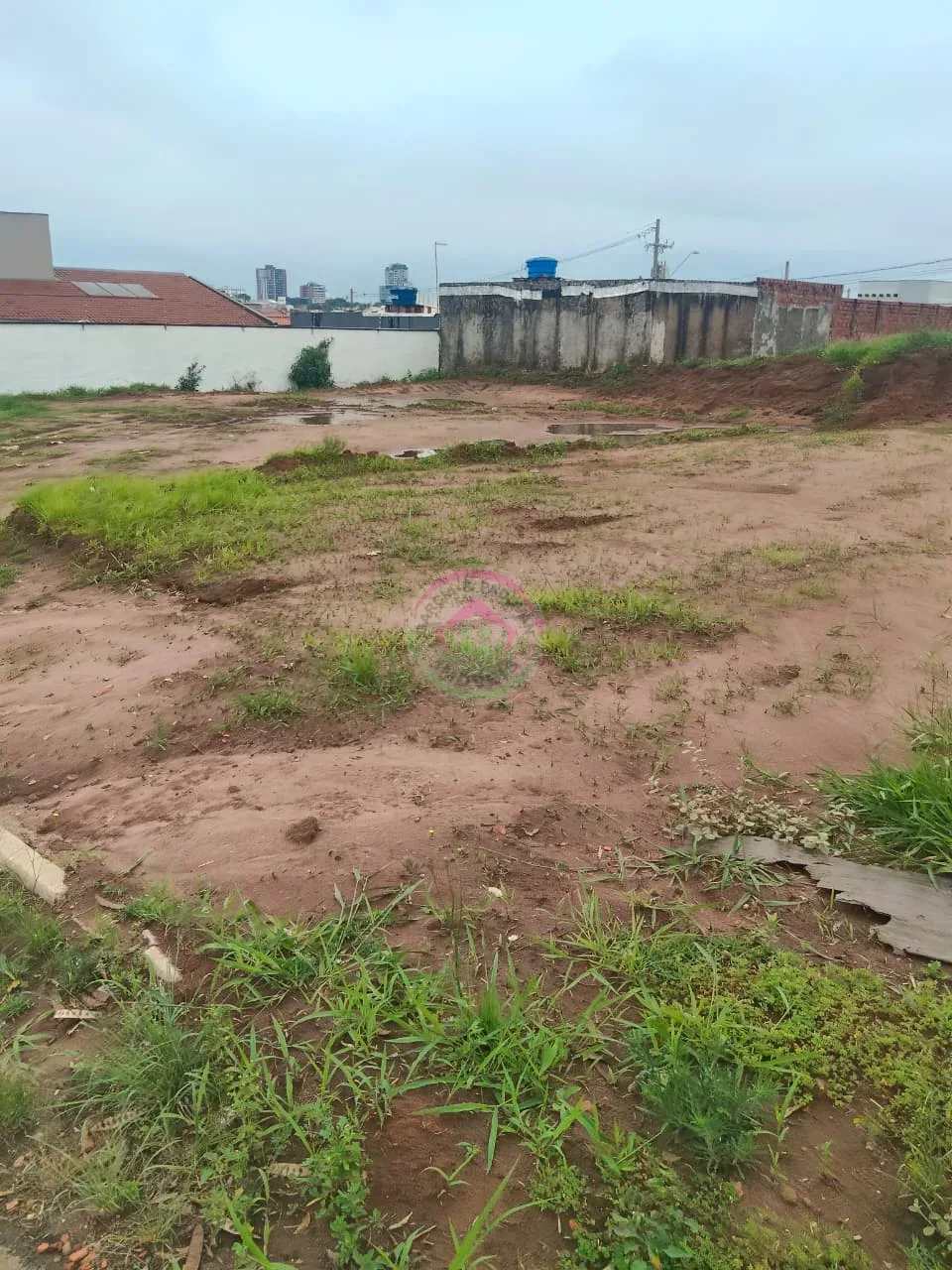 Vende-se Terrenos no Jardim Regina em Botucatu SP - Botucatu